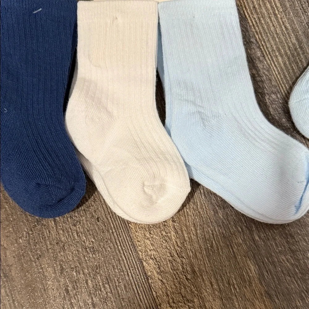 2 Kids' Blue and White Socks Set